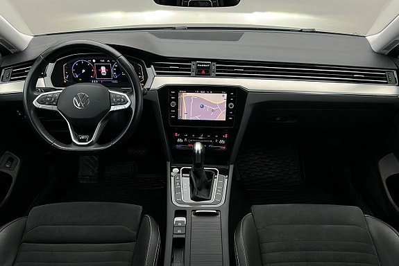 Volkswagen Passat 3 of 3