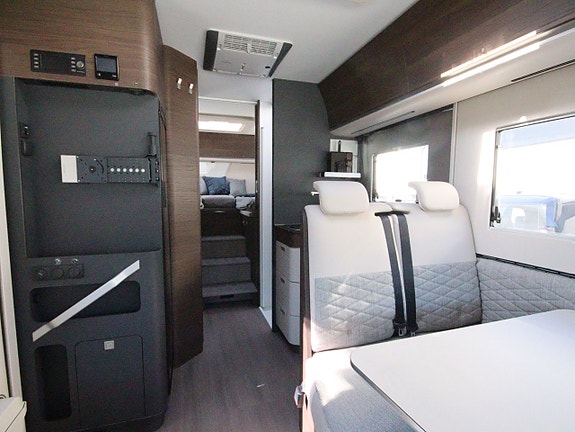 Adria Sonic Supreme 700 SL Automat (180 Hk) Nyskick 8 of 18