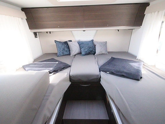 Adria Sonic Supreme 700 SL Automat (180 Hk) Nyskick 9 of 18