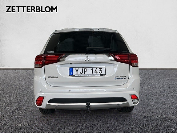 Mitsubishi Outlander 8 of 14