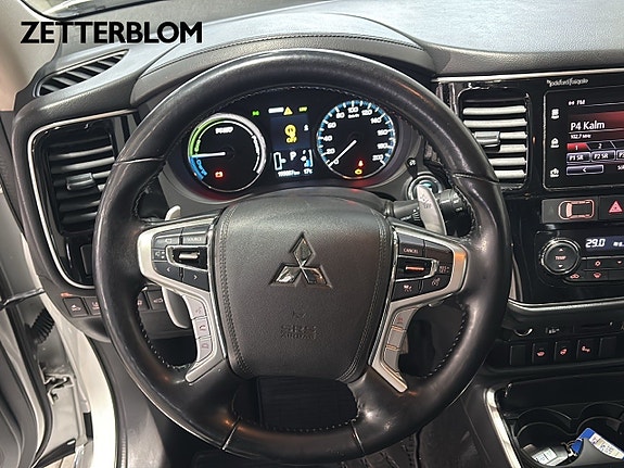 Mitsubishi Outlander 13 of 18