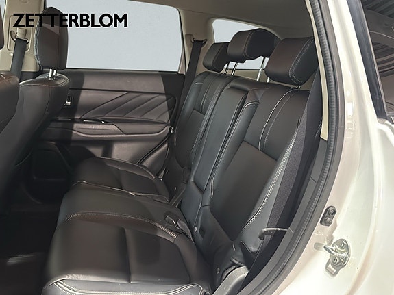 Mitsubishi Outlander 10 of 18
