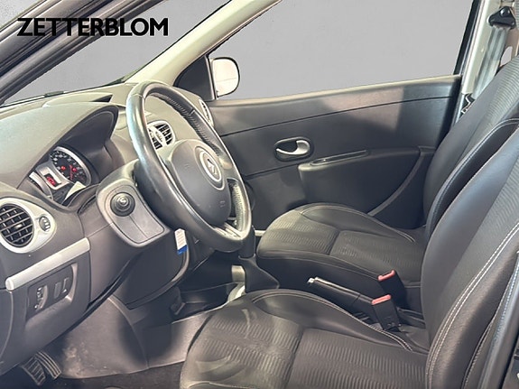 Renault Clio 7 of 15
