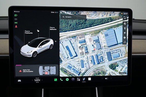 Tesla Model 3 17 of 27