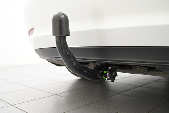 Tesla Model 3 24 of 27