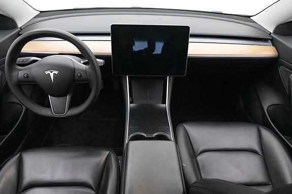 Tesla Model 3 6 of 27