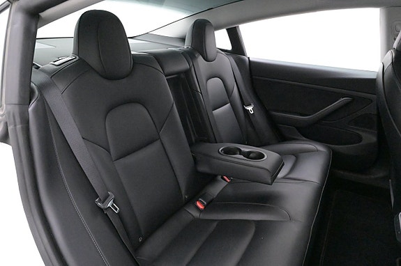 Tesla Model 3 20 of 27
