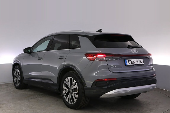 Audi Q4 e-tron 4 of 5