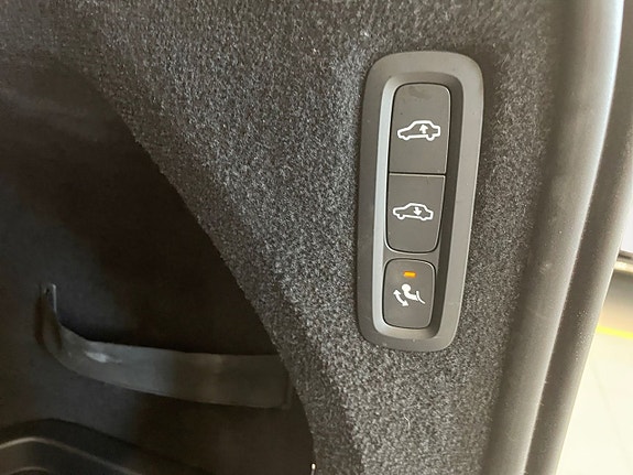Volvo XC90 21 of 26