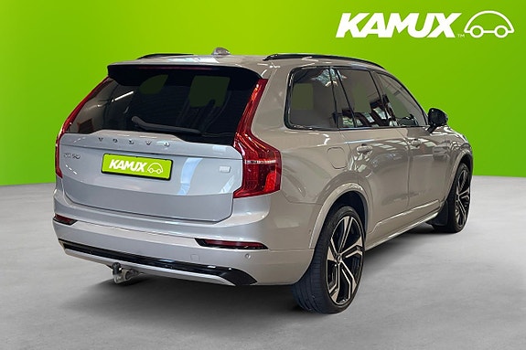 Volvo XC90 4 of 26