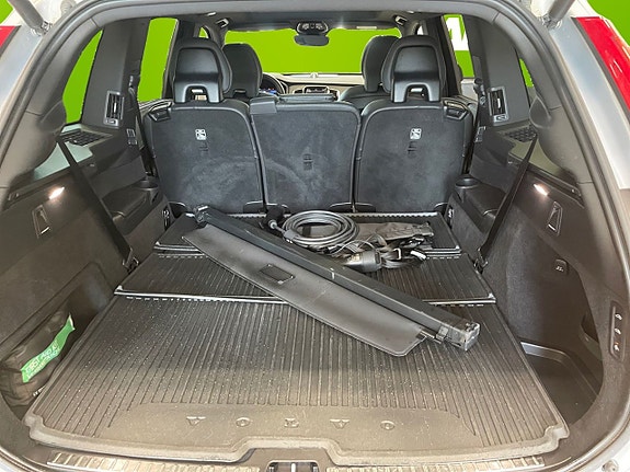 Volvo XC90 18 of 26