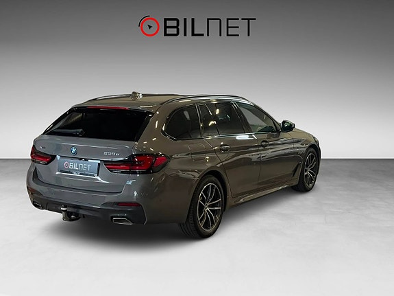 BMW 530e 2 of 5
