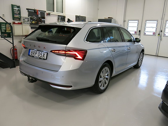 Skoda Octavia 2 of 30