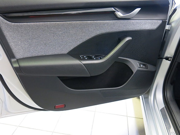 Skoda Octavia 11 of 30