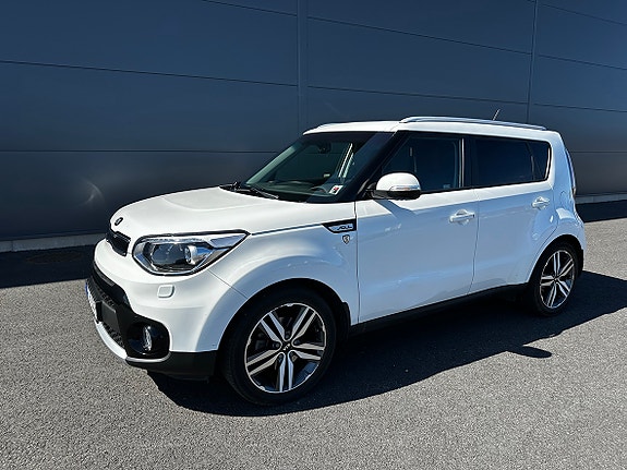 Kia Soul 2 of 5
