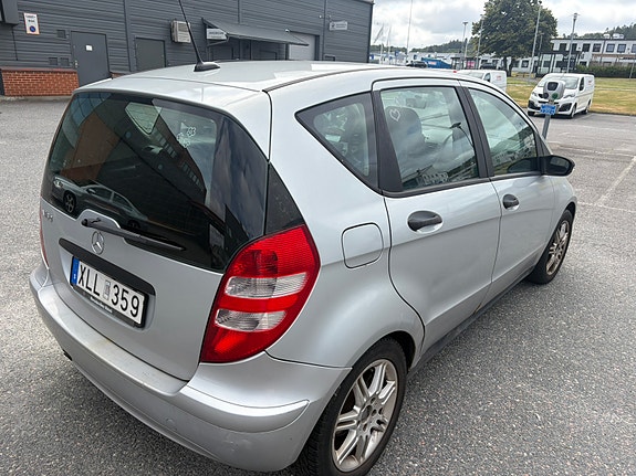 Mercedes-Benz A150 5 of 5