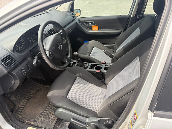 Mercedes-Benz A150 6 of 6