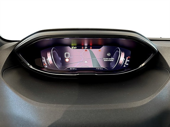 Peugeot 5008 8 of 17