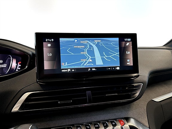Peugeot 5008 11 of 17