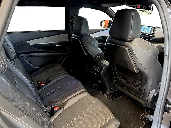 Peugeot 5008 14 of 17