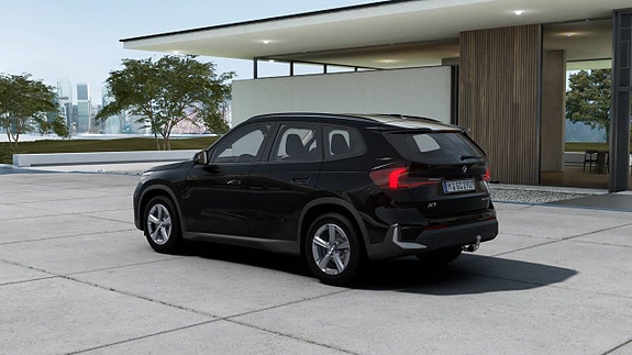 BMW X1 3 of 5