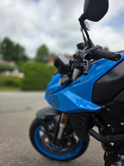 Suzuki GSX-8S -24 5 of 6