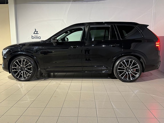 Volvo XC90 3 of 5