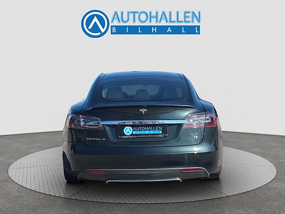 Tesla Model S 6 of 17