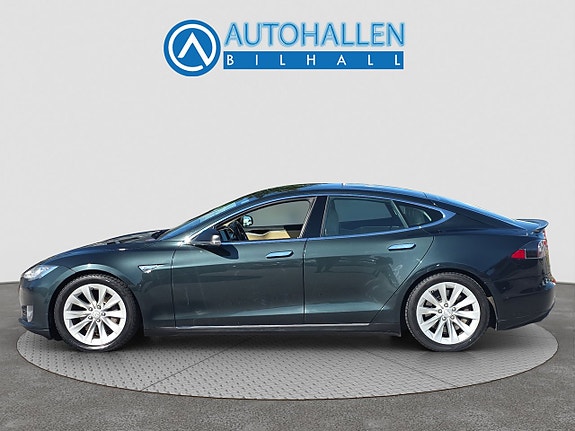 Tesla Model S 5 of 5