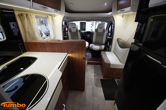 Pilote P740C 11 of 21