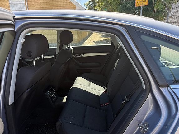 Audi A6 6 of 8