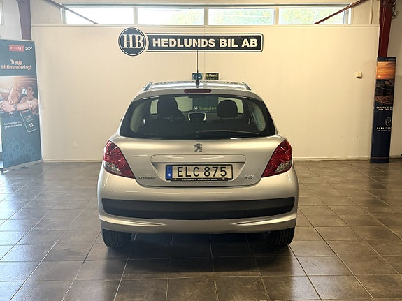Peugeot 207 9 of 18
