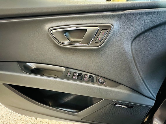 Seat Leon 24 of 27