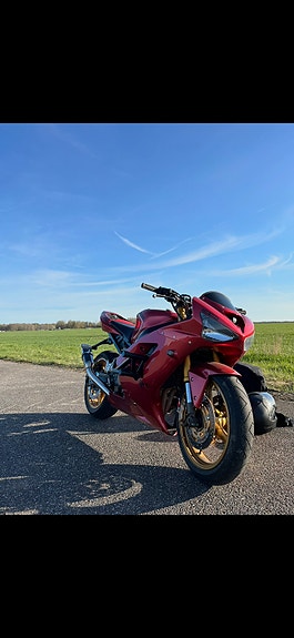 Kawasaki Ninja ZX-6R 3 of 3