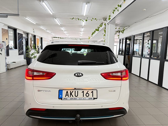Kia Optima 12 of 30