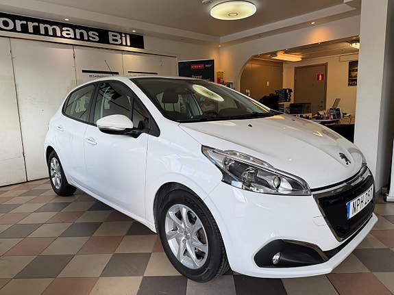 Peugeot 208 5 of 5