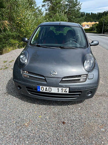 Nissan Micra 2 of 5