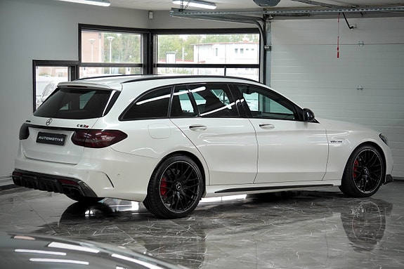 Mercedes-Benz AMG GT Black Series 3 of 5