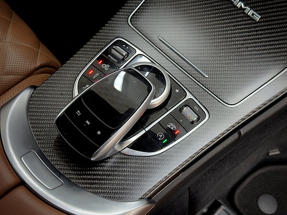 Mercedes-Benz C63 18 of 24