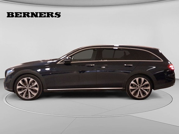 Mercedes-Benz E350 d 2 of 16