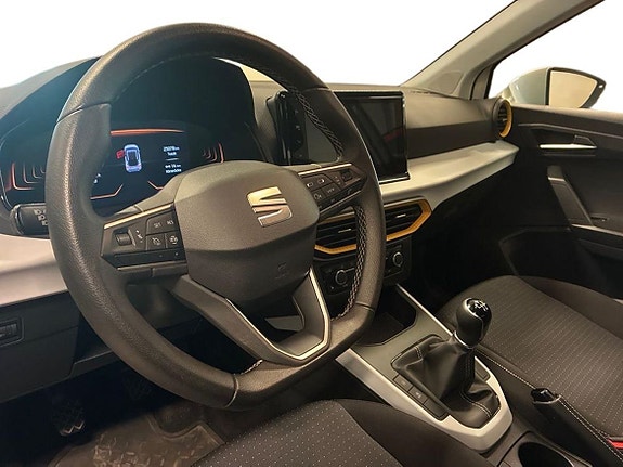 Seat Arona 5 of 14