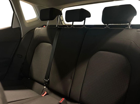 Seat Arona 13 of 14