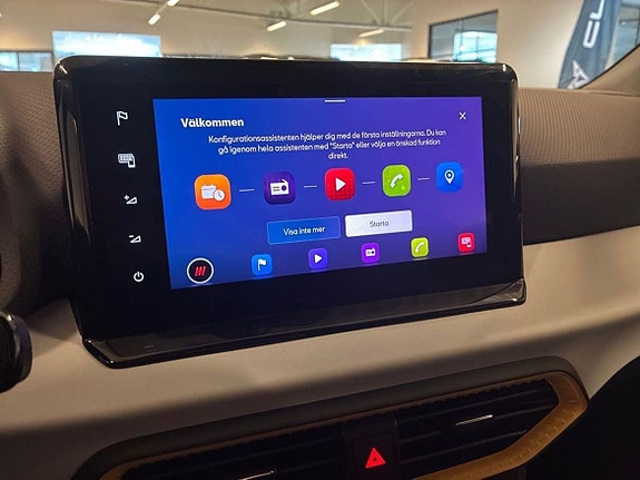 Seat Arona 8 of 14
