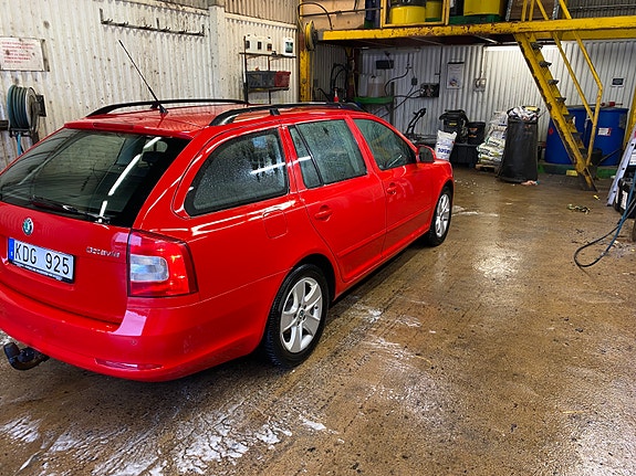 Skoda Octavia 3 of 5