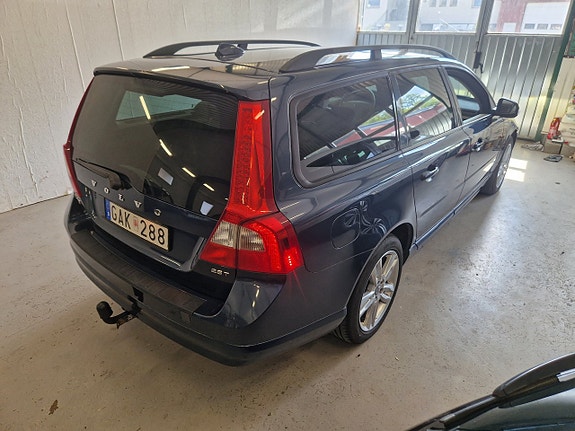 Volvo V70 16 of 16