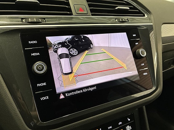 Volkswagen Tiguan 14 of 15