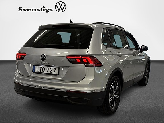 Volkswagen Tiguan 6 of 15