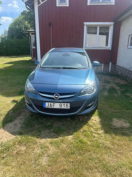 Opel Astra 3 of 5