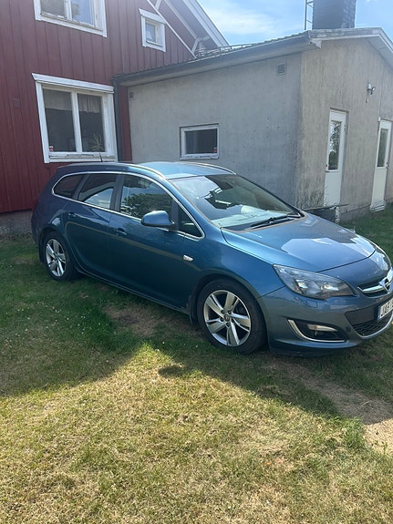 Opel Astra 2 of 5