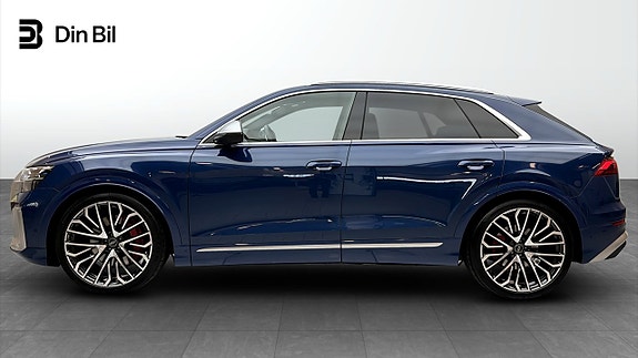 Audi SQ8 2 of 5